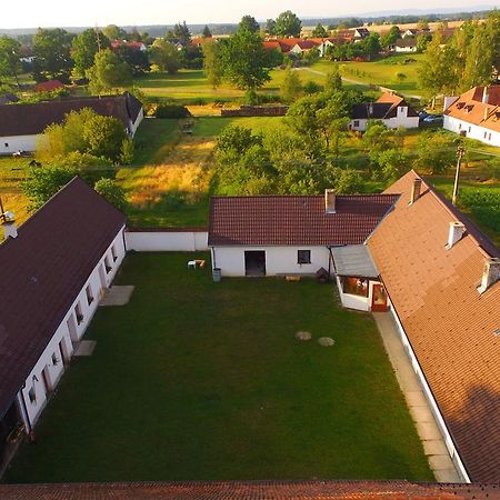 Safar Residence Hrachoviste Εξωτερικό φωτογραφία